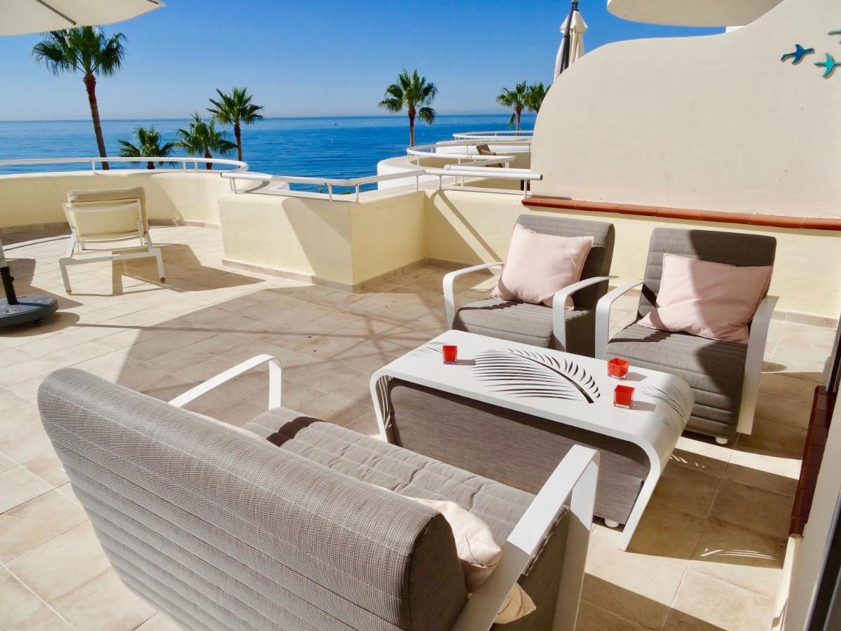 D12 Espectacular y moderno apartamento en primera línea - Estepona - Sinfonia del Mar Exterior foto